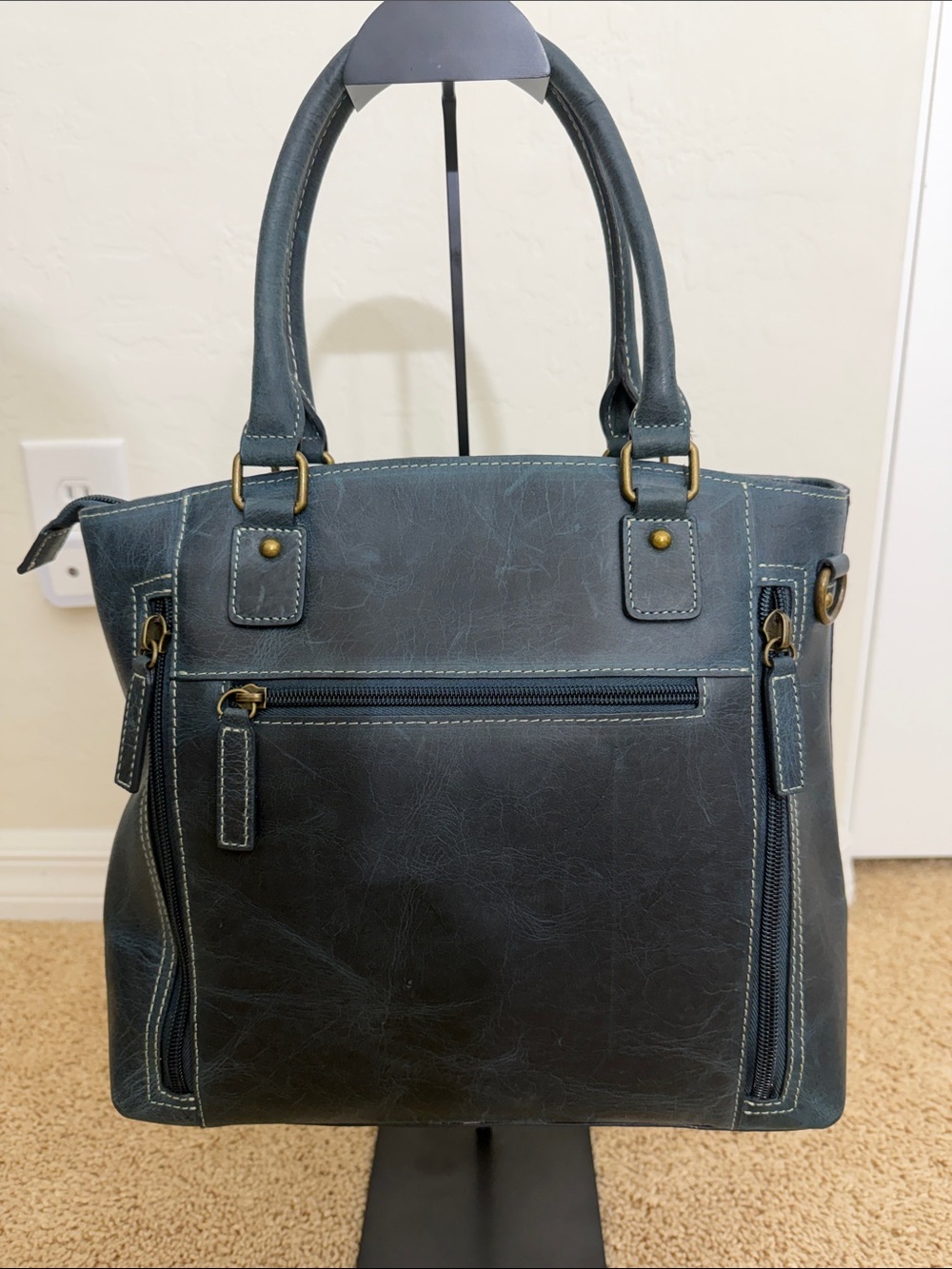 Gun Tote’n Mamas Distressed Leather Town Tote Concealed Carry Bag Blue NWOT